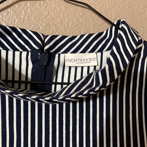 Navy and white striped Eva Mendes dress - Picture 2 of 3